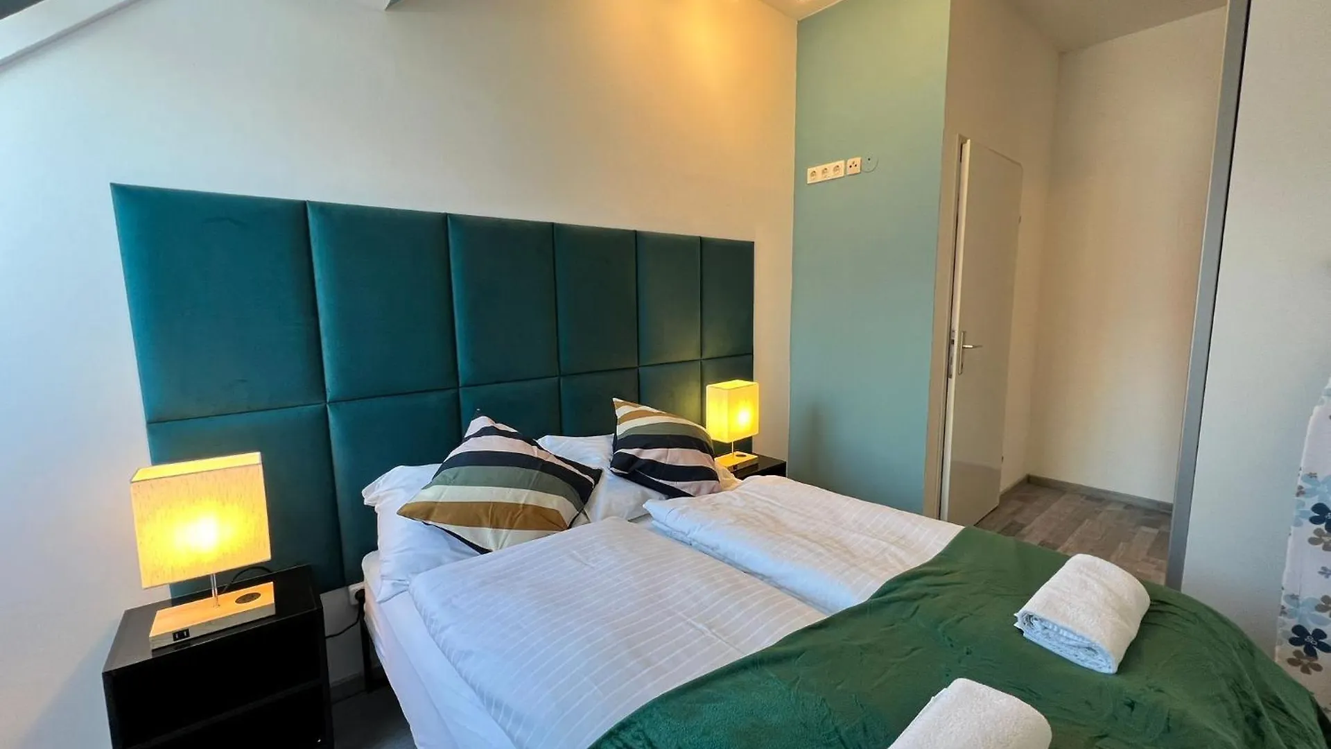 Elegant 2+ 1 Bedroom Apt At Vienna'S Vibrant 3. District